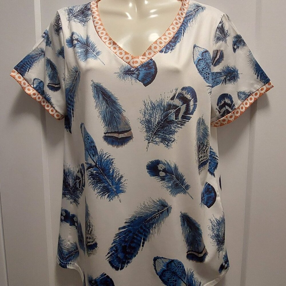 Women's Cotton Blend Short Sleeves Knit w/Blue Feathers Print & Pink Trim Top